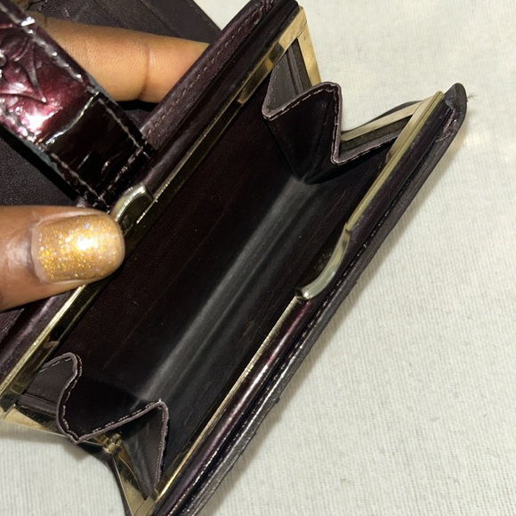 Authentic LOUIS VUITTON  Vernice vintage Wallet - Picture 11 of 14